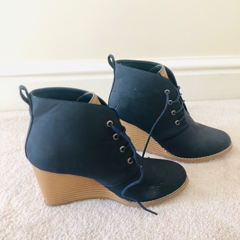 Navy Lace Up Wedge-heeled Booties